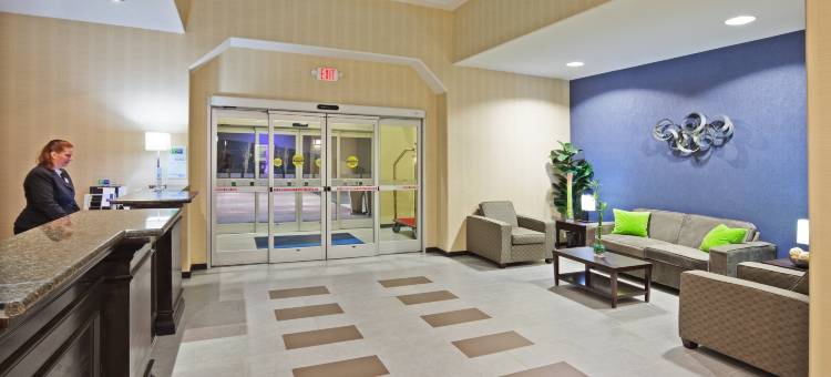 智选假日套房酒店奥克马尔吉(Holiday Inn Express & Suites OKMULGEE by IHG)图片