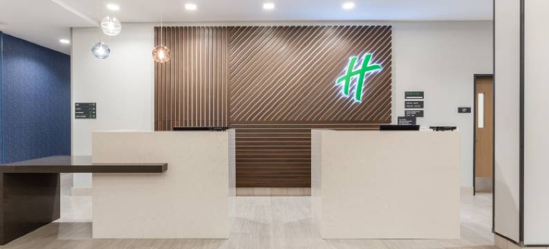 洲际酒店集团锡达福尔斯假日酒店及套房 - 滑铁卢活动中心(Holiday Inn & Suites CEDAR FALLS-WATERLOO EVENT CTR by IHG)图片