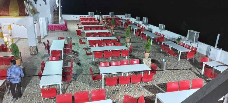 卡里什玛宫酒店巴德纳瓦尔(Hotel Karishma Palace Badnawar)图片