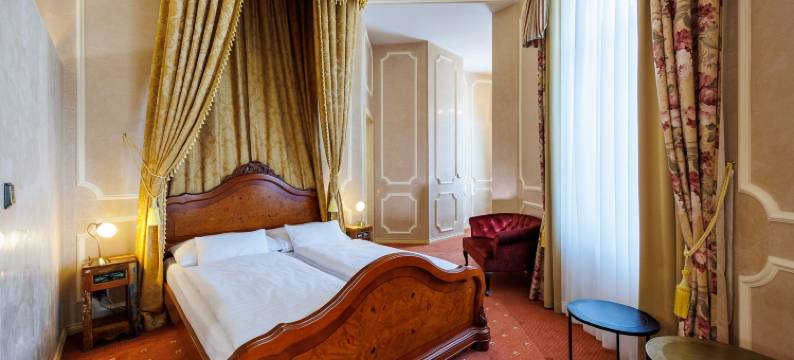 奇赫尔尼城堡酒店(Hotel Château Cihelny)图片