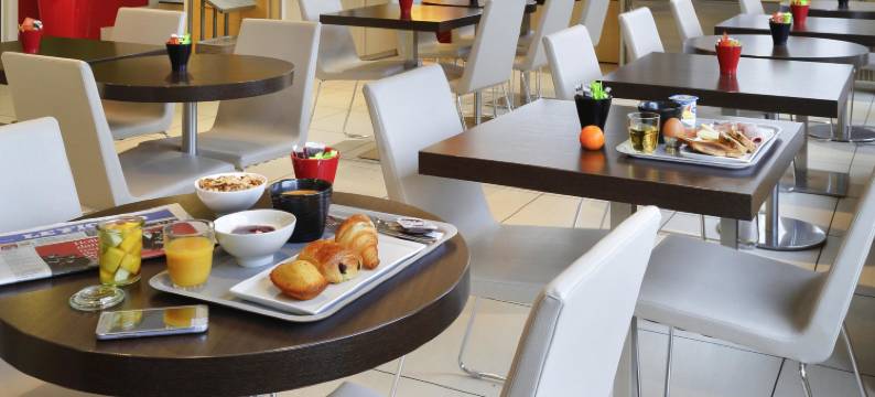 宜必思埃坦普酒店(Ibis Étampes)图片