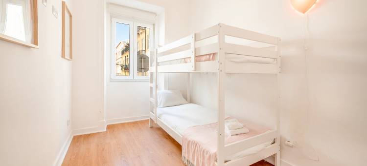 GuestReady - Captain's residence R/C near Alfama图片