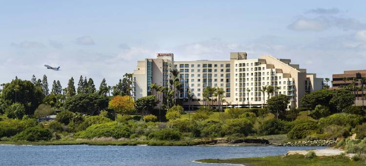 纽波特海滩万豪湾景酒店(Newport Beach Marriott Bayview)图片