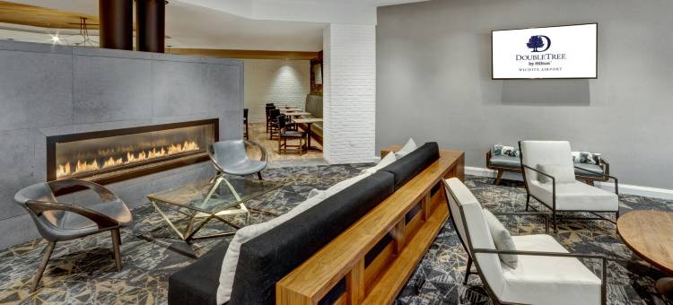 威奇托机场希尔顿逸林酒店(DoubleTree by Hilton Hotel Wichita Airport)图片