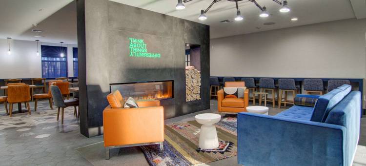 纽波特纽斯机场舒适套房酒店(Comfort Suites Newport News Airport)图片