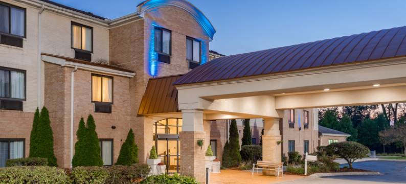 坎顿洲际智选假日套房酒店(Holiday Inn Express & Suites CANTON by IHG)图片