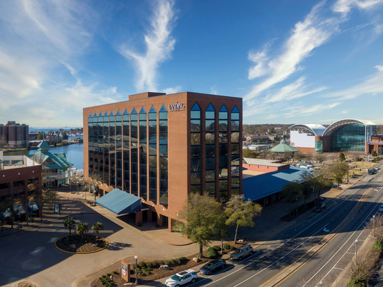 玛丽娜登录欢朋酒店-希尔顿挂毯系列