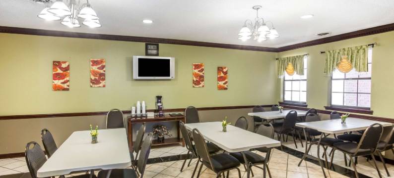 罗德威旅馆及套房斯迈尔纳 - 纳什维尔地区(Rodeway Inn & Suites)图片