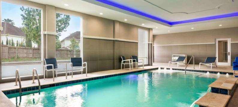 里士满拉昆塔温德姆套房酒店(La Quinta Inn & Suites by Wyndham Richmond-Sugarland)图片