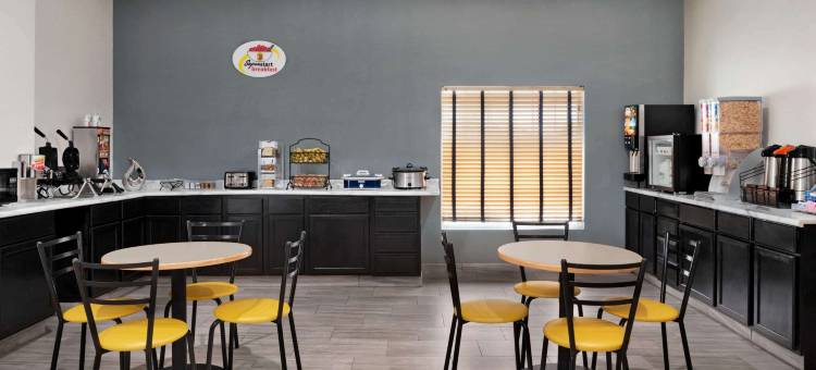 得梅因速8酒店(Super 8 by Wyndham des Moines)图片