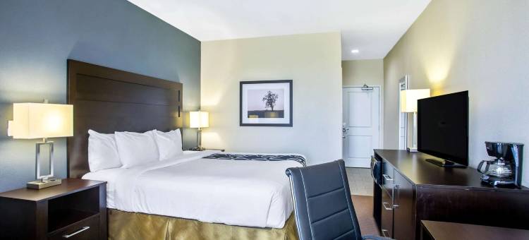 肯尼迪卡恩斯市拉昆塔温德姆套房酒店(La Quinta Inn & Suites by Wyndham Karnes City - Kenedy)图片