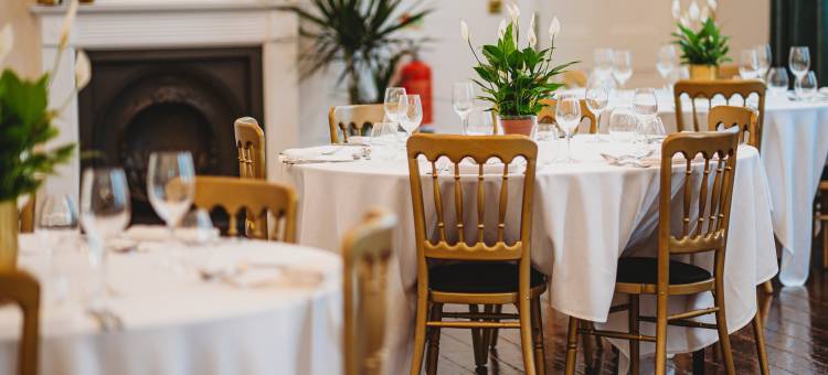 迈逊斯阿姆斯酒店(The Masons Arms Hotel)图片