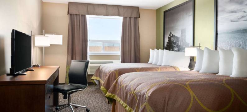 里贾纳温德姆速8酒店(Super 8 by Wyndham Regina)图片