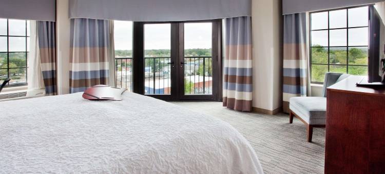 教堂山/卡尔伯罗欢朋酒店及套房(Hampton Inn & Suites Chapel Hill-Carrboro/Downtown)图片