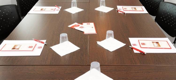 塞祖尔阿菲尔卡昂克洛斯宝姆阿酒店(Séjours & Affaires Caen le Clos Beaumois)图片