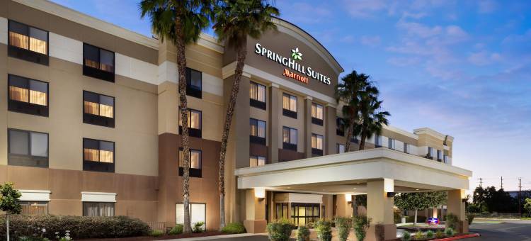 弗雷斯诺万豪SpringHill酒店(SpringHill Suites Fresno)图片