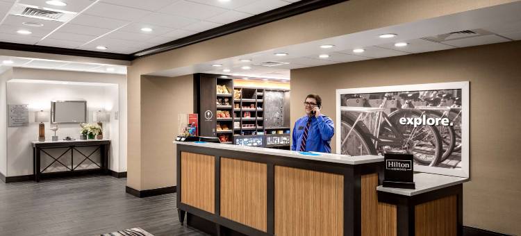西墨尔本棕榈湾路欢朋套房酒店(Hampton Inn & Suites West Melbourne-Palm Bay Road)图片