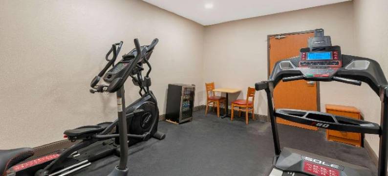 曾斯维尔市中心的舒适套房酒店(Comfort Inn & Suites Zanesville City Center)图片