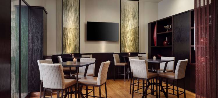 芝加哥奥黑尔罗斯蒙特希尔顿酒店(Hilton Rosemont Chicago O'Hare)图片