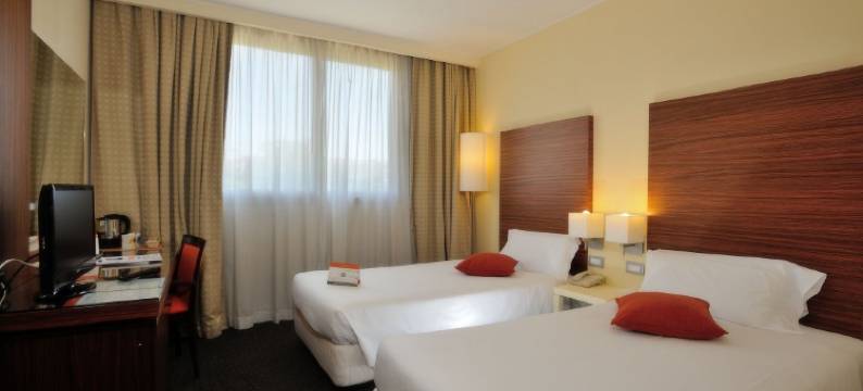 梅里迪安娜酒店(La Meridiana Bleisure Hotel)图片