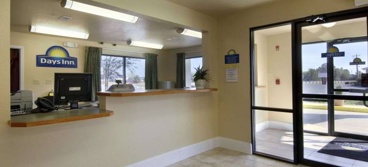 中心温德姆戴斯酒店(Days Inn by Wyndham Centre)图片