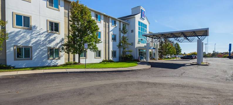 莫特尔6号汽车旅馆 - 多伦多东 - 惠特比(Motel 6 Whitby, on - Toronto East)图片