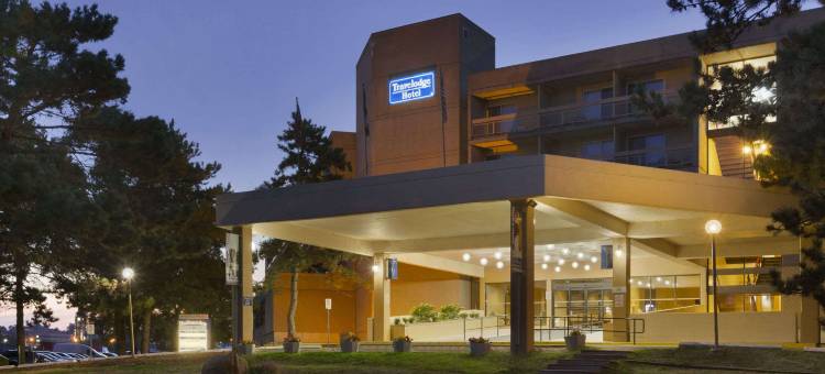 贝勒维尔华美达海湾会议度假村(Ramada by Wyndham Belleville Harbourview Conference Centre)图片