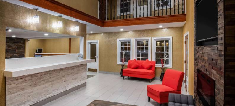 温德姆华美达酒店-新伦敦/神秘(Ramada by Wyndham Groton/Mystic)图片