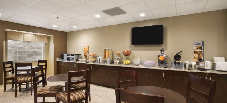 剑桥温德姆麦客达套房酒店(Microtel Inn & Suites by Wyndham Cambridge)图片