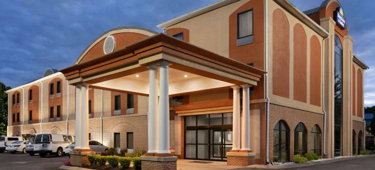 默夫里斯伯勒戴斯套房酒店(Days Inn & Suites by Wyndham Murfreesboro)图片