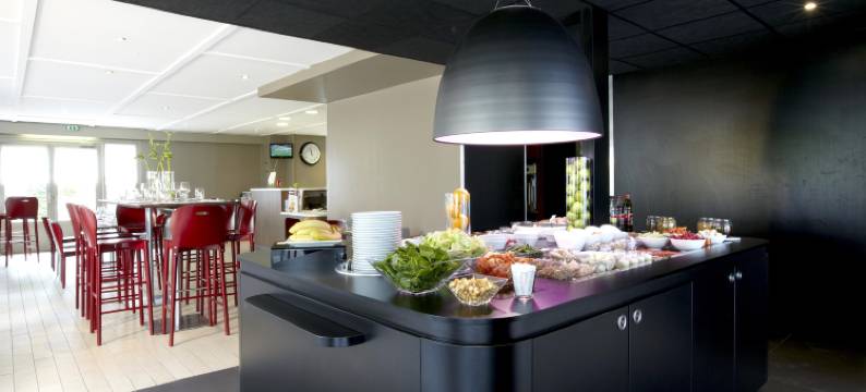 里尔南基康铂酒店(Campanile Lille Sud - Chr)图片