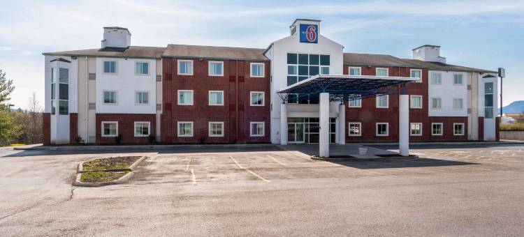 田纳西纽波特 6 号汽车旅馆(Motel 6 Newport, TN)图片