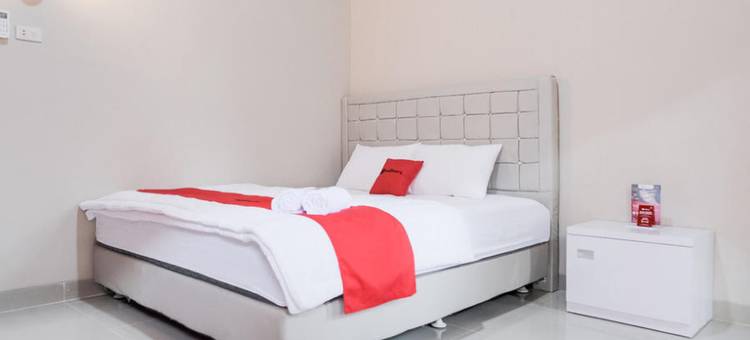 红多兹伊斯兰酒店-近楠榜哈吉美娜(RedDoorz Syariah Near Hajimena Lampung)图片