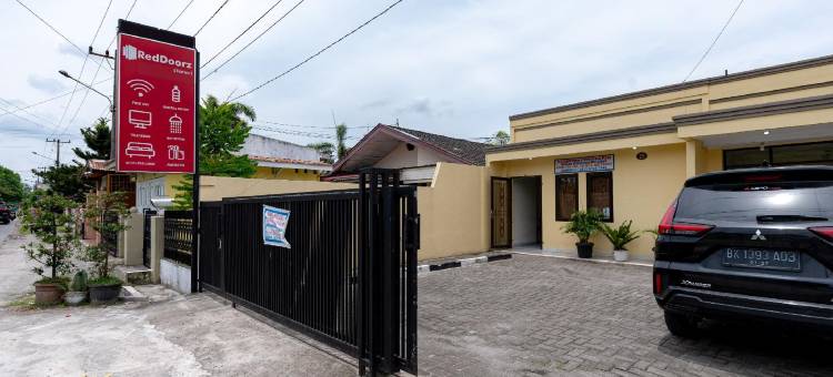 红多兹酒店@棉兰柔佛2号(RedDoorz @ Medan Johor 2)图片