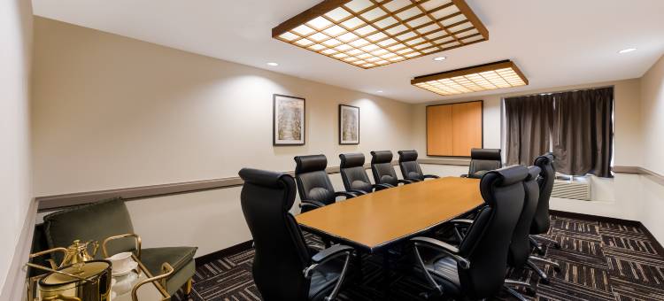 哥伦布市区红顶PLUS酒店-会议中心(Red Roof Plus+ Columbus Downtown-Convention Center)图片