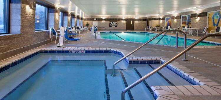 智选假日套房酒店明尼阿波利斯的明尼通卡(Holiday Inn Express & Suites Eden Prairie - Minnetonka)图片