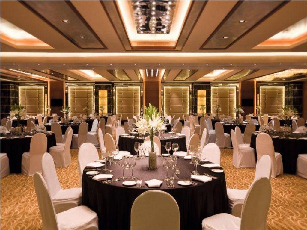 Gokulam Grand Hotel & Spa Bangalore Hotel Overview