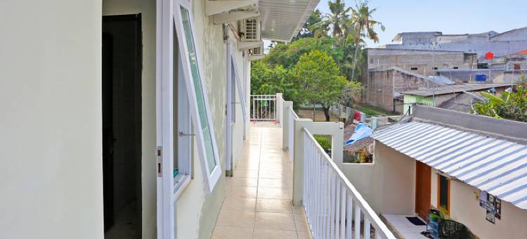 阿提克民宿伊斯兰教米特拉红门(Atiq Homestay Syariah Mitra RedDoorz)图片