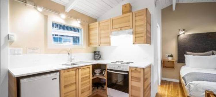 桑沃夫河滨小屋度假村(Sunwolf Riverside Cabins)图片