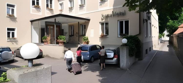 多姆酒店(Dom Hotel)图片