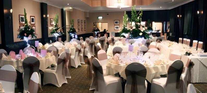 唐卡斯特巴特里皇冠酒店(The Crown Hotel Bawtry-Doncaster)图片