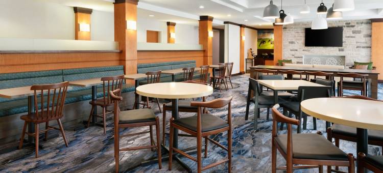 皮尔斯堡万枫酒店及套房(Fairfield Inn & Suites Fort Pierce)图片