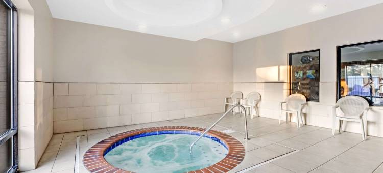 舒适套房酒店(Comfort Suites)图片