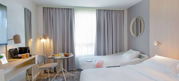 普罗旺斯地区艾克斯彩虹桥菲诺勒瑞斯诺富特酒店(Novotel Aix-en-Provence Pont-De-l'Arc Fenouillères)图片