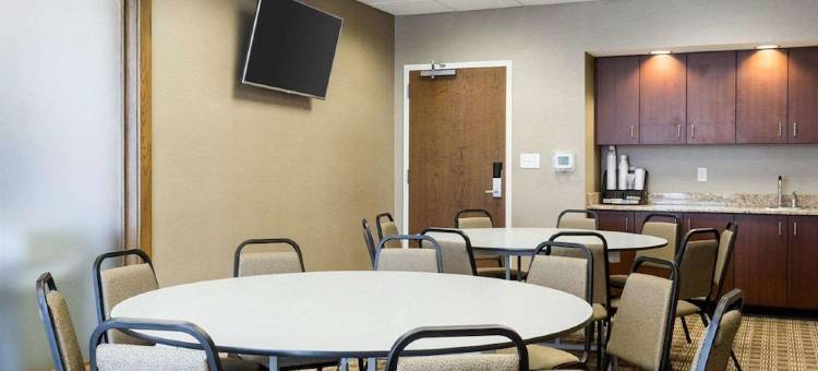 沃特福德市舒适酒店(Comfort Inn & Suites Watford City)图片