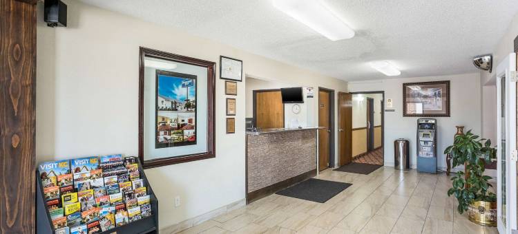 锡达拉皮兹罗德威酒店(Rodeway Inn)图片