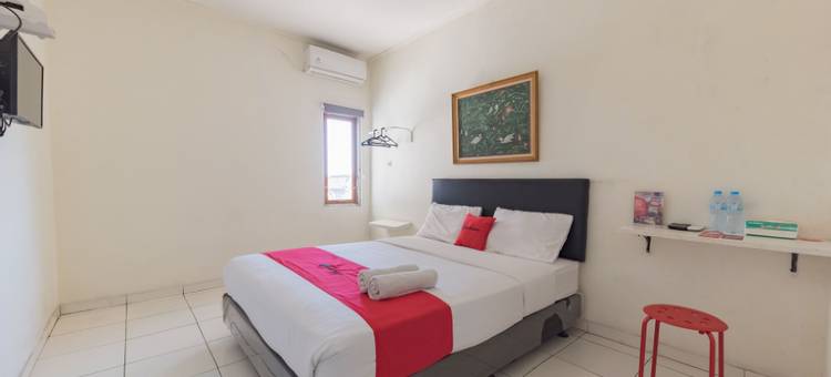 红多兹伊斯兰酒店-苏加武眉拉亚街(RedDoorz Syariah @ Jl Raya Sukabumi)图片