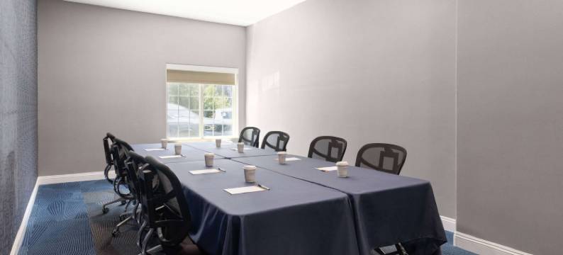 贝克斯菲尔德北拉昆塔温德姆套房酒店(La Quinta Inn & Suites by Wyndham Bakersfield North)图片