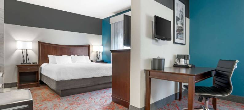 代弗尼贝斯特韦斯特优质套房酒店(Best Western Plus Daphne Inn  Suites)图片