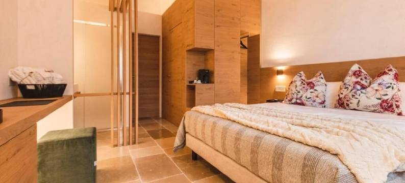 博尔戈文切里(Borgo Vinceri)图片